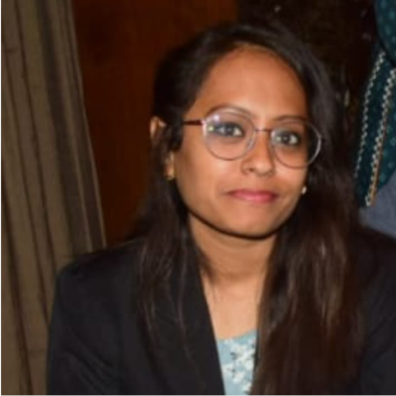 Heena Bansal, Senior SEO Executive at DevMarkLab